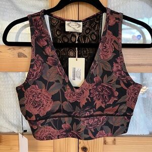 Elegant Floral Sports Bra - Black and Burgundy